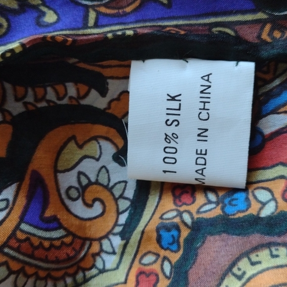 100% SILK SCARF - Picture 4 of 5
